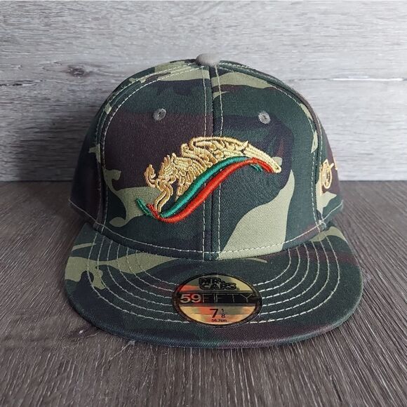 Mexico Eagle Custom Embroidered Camo Fitted Hat 7 1/8 - Picture 1 of 6